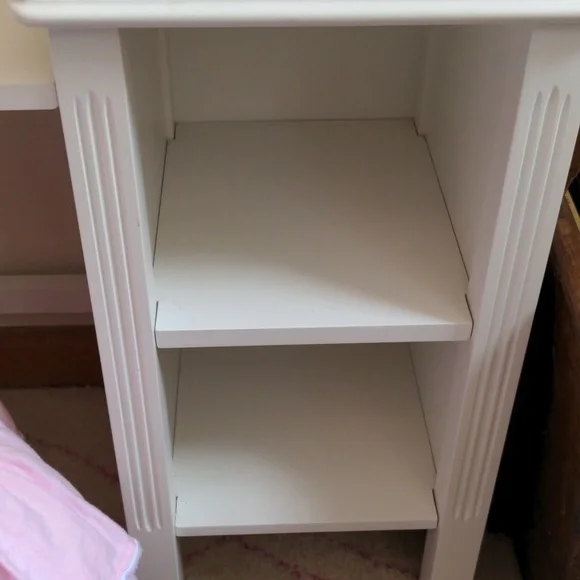 Pottery Barn Kids Madeline vanity